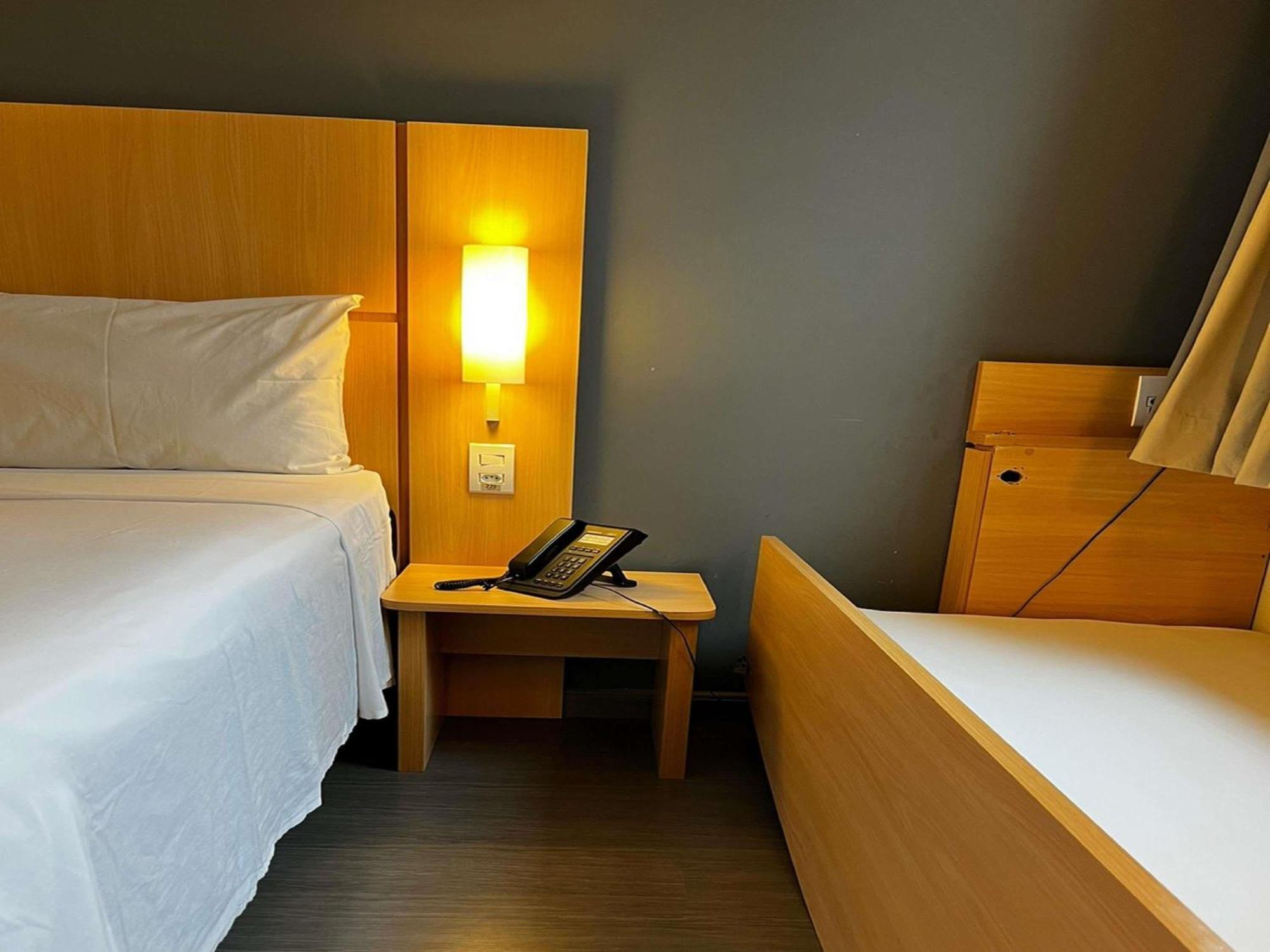 Ibis Catalao Hotel Exterior foto